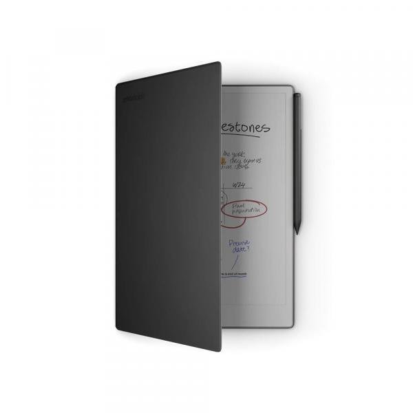 Premium deri siyah kılıf ve Marker Plus kalem ile kullanılan Remarkable Paper Pro cihazının şık ve dayanıklı tasarım görünümü.