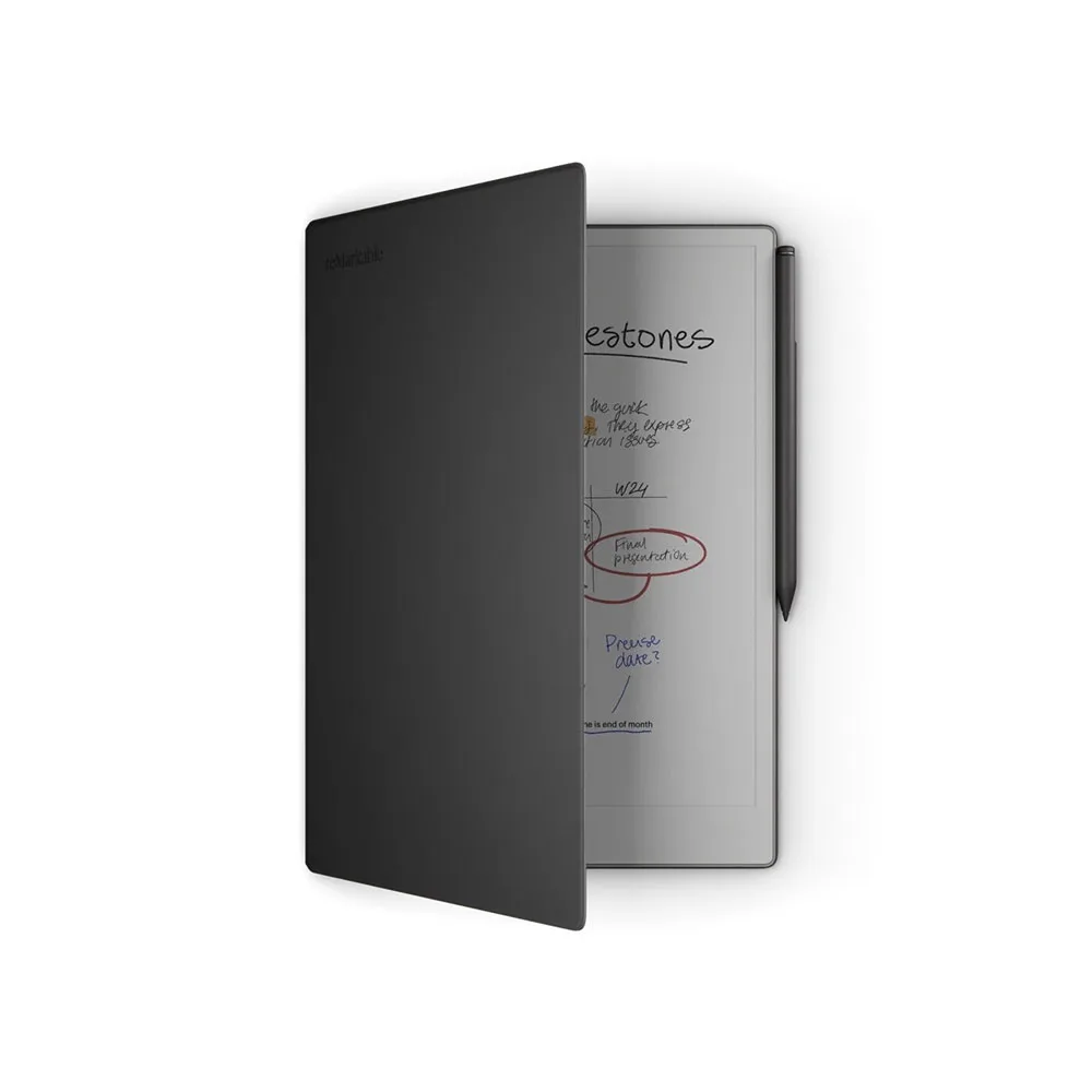 Premium deri siyah kılıf ve Marker Plus kalem ile kullanılan Remarkable Paper Pro cihazının şık ve dayanıklı tasarım görünümü.