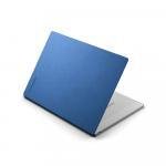 Mozaik dokuma cobalt kılıf içinde yarı açık konumda duran Remarkable Paper Pro cihazı görünümü.